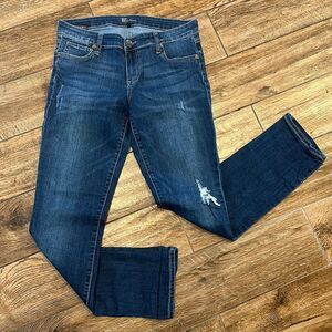 👖 Kut from the Kloth Jeans - Size 6 - Inseam 30” - Dark Wash -Mildly Distressed